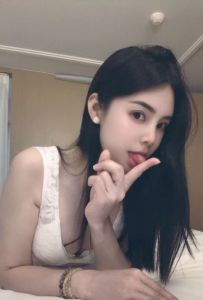 朵朵 服务系御姐，性格特好