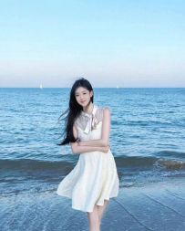 粉嫩小白兔 芳龄19